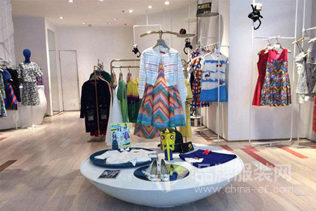斐娜晨店铺展示