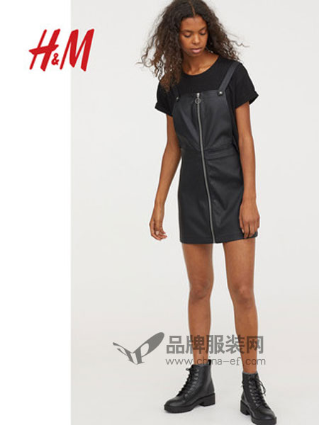 H&M女装品牌2019春季仿皮背带连衣裙