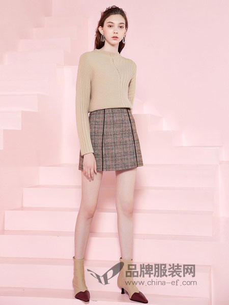 三彩女装女装品牌2018秋冬古格纹保暖毛呢短裤百搭半身裙