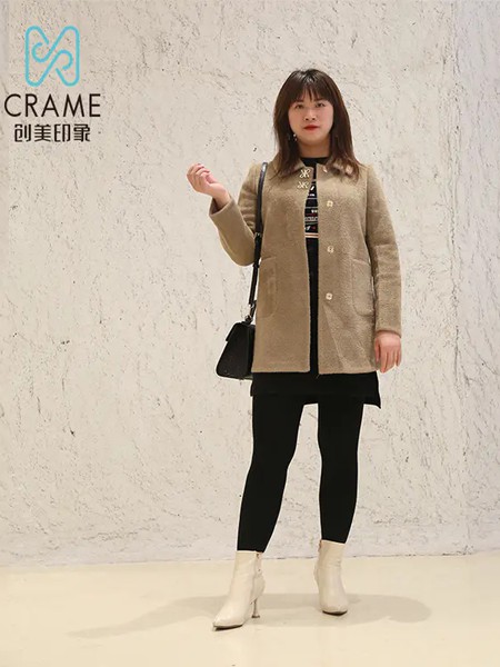 创美印象女装品牌2020秋冬卡其色方扣中长款毛呢大衣