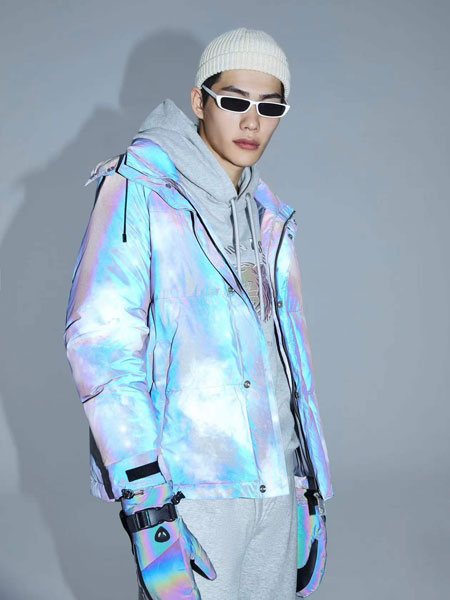 J.P.E男装品牌2021冬季连帽短款保暖羽绒服