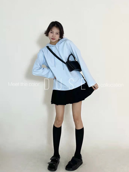 读色女装品牌2022春夏蓝色日系淑女休闲通勤风百搭OVERSIZE卫衣