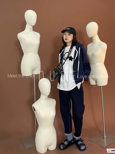 读色女装品牌2022春夏日系休闲通勤风百搭学院英伦短款休闲外套