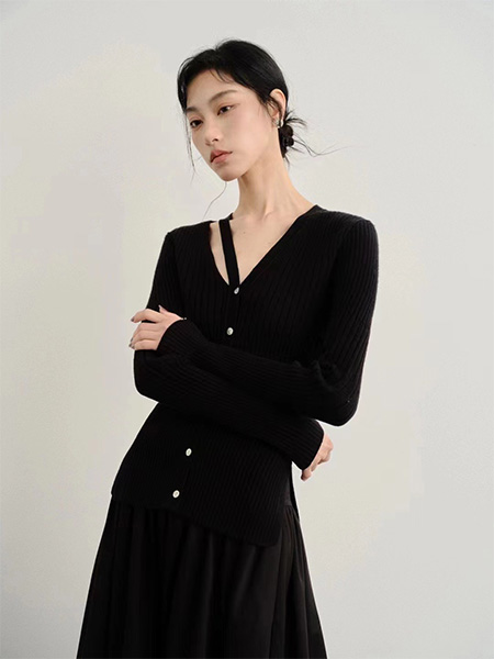 简诣女装品牌2024秋季
