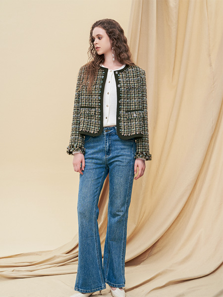 DT.ANDO女装品牌2024秋冬新品小香风短款外套
