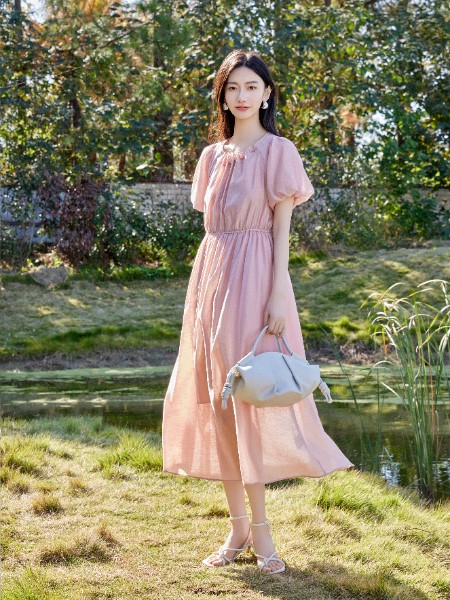 婕依妮女装品牌2025夏季新品
